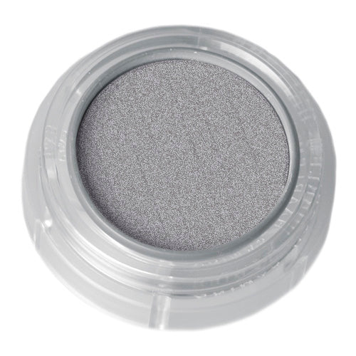 Pearly eye shadow